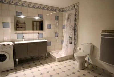 Salle de bains dans l'établissement Leygat