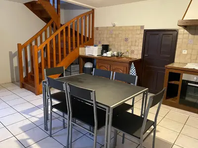Cuisine ou kitchenette dans l'établissement Maison à la campagne