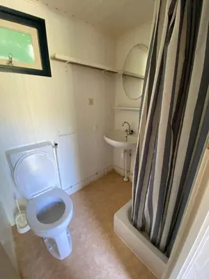 Salle de bains dans l'établissement Cottage Rosa