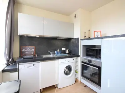 Cuisine ou kitchenette dans l'établissement La Bourboule: Appartement T2 bis pour 5 pers, 49m², avec Wifi - FR-1-608-243