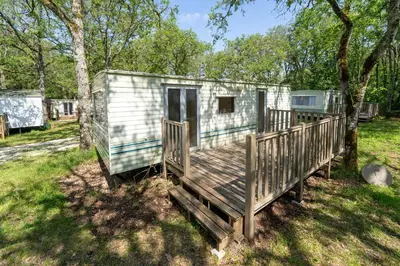 Jardin de l'établissement CAMPING LES PAILLOTES