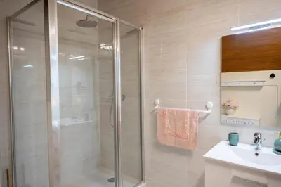 Salle de bains dans l'établissement Charme & piscine chauffée Périgord Noir