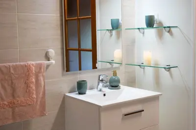 Salle de bains dans l'établissement Charme & piscine chauffée Périgord Noir