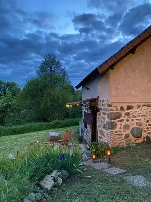 Jardin de l'établissement Maisonnette chaleureuse de 35m2