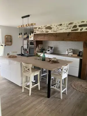 Cuisine ou kitchenette dans l'établissement L'Oustal dé la Domaiséla