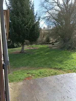 Jardin de l'établissement Chez Julien et Mélanie