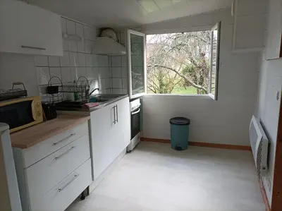 Cuisine ou kitchenette dans l'établissement Chez Julien et Mélanie