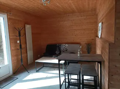 Coin salon dans l'établissement Chez Julien et Mélanie