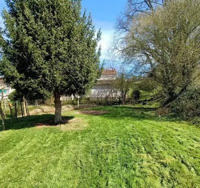 Jardin de l'établissement Chez Julien et Mélanie