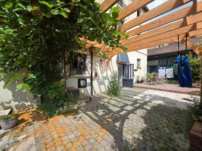 Jardin de l'établissement Chez Kahina ancien hôtel Robert