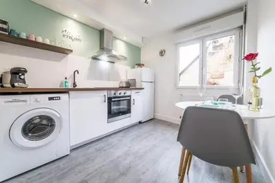 Cuisine ou kitchenette dans l'établissement @ I LOVE BG @ proche gare et centre historique