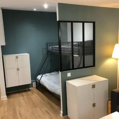 Joli studio refait à neuf