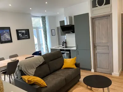 Cuisine ou kitchenette dans l'établissement Les balcons du Sancy - Appartement neuf 3 étoiles