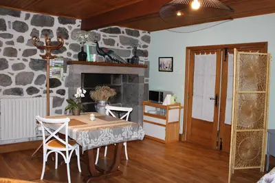 Cuisine ou kitchenette dans l'établissement Chambre d’hôtes de Curières