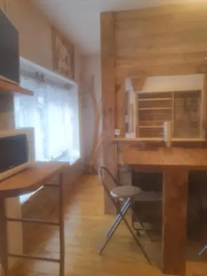 Cuisine ou kitchenette dans l'établissement bienvenue chez les choup;s le p;tit laponie