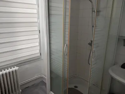 Salle de bains dans l'établissement MELANIE