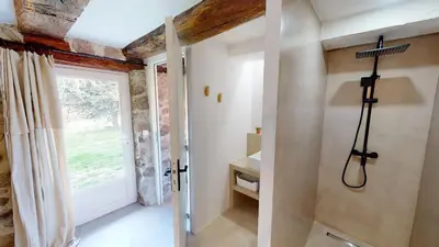 Salle de bains dans l'établissement Une pause en Corrèze