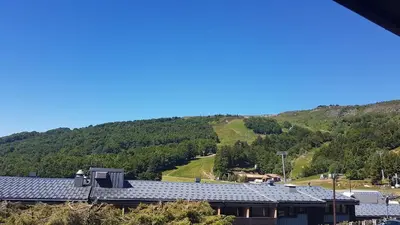 Vue générale sur la montagne ou vue sur la montagne depuis l'appartement